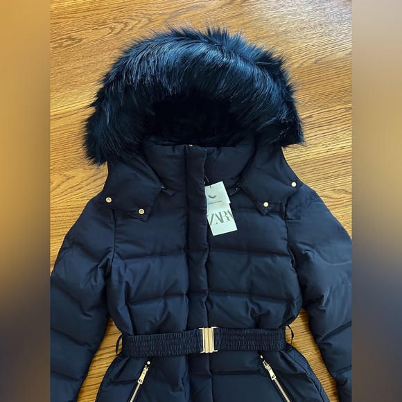 Zara FAUX FUR HOODED DOWN PUFFER JACKET WITH BELT - Picture 6 of 7